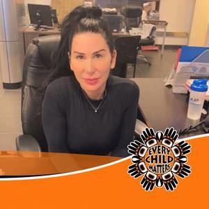 Meet your Posher, Annie